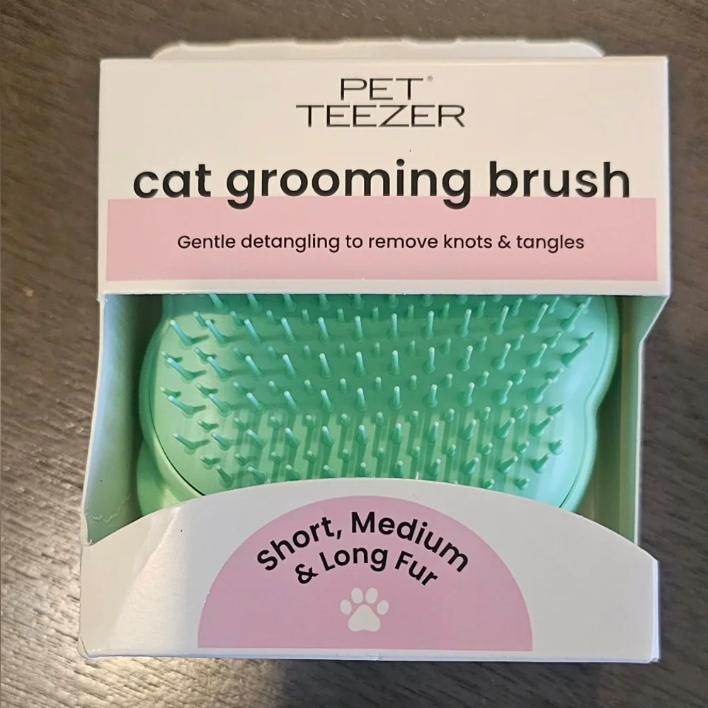 3 Pet Teezer Cat Grooming Brushes (Green, Pink and Blue)